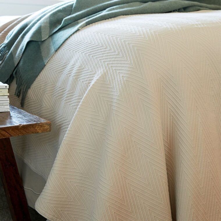Lexington Home Hotel Herringbone Bedspread Beige-2